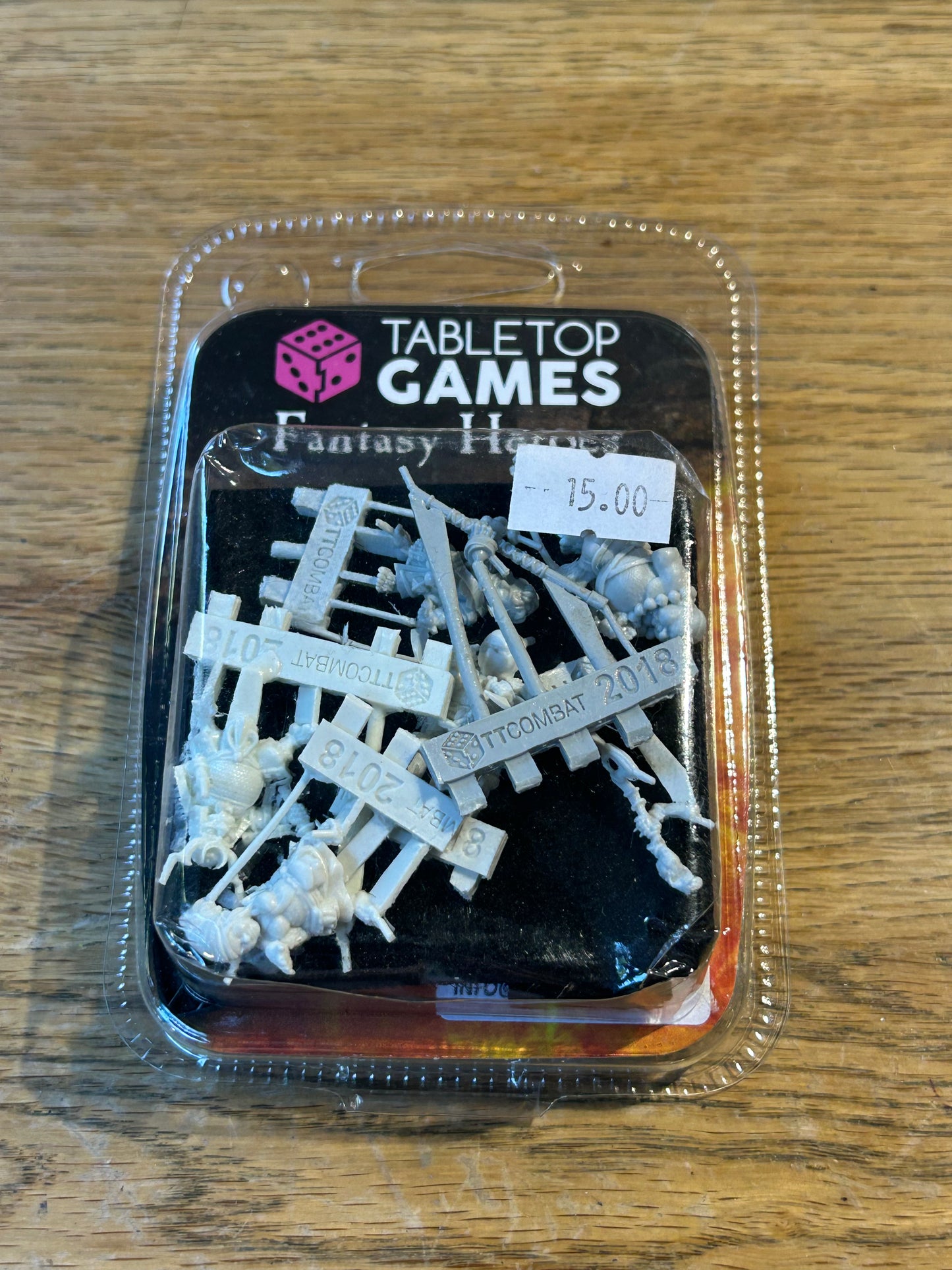 MaxMini BNIB Exotic Halfling Adventurers