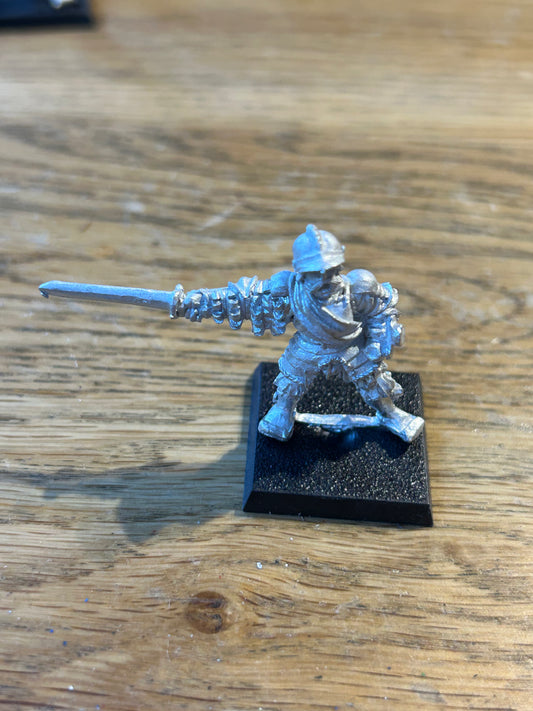 CITADEL WARHAMMER OOP EMPIRE CAPTAIN HERO  with sword Oldhammer metal