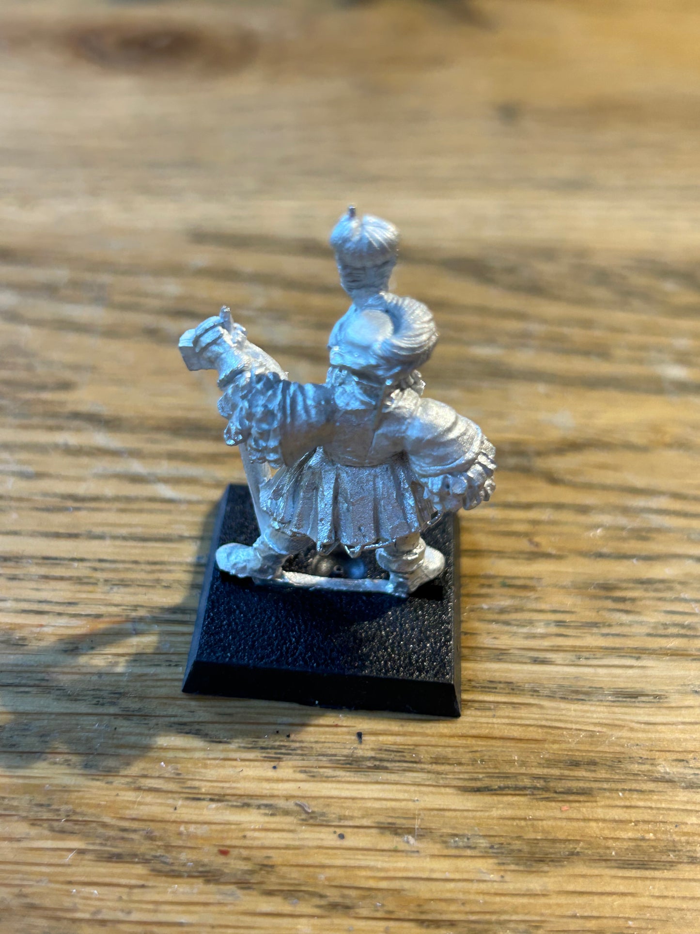 CITADEL WARHAMMER OOP EMPIRE CAPTAIN HERO  with hammer Oldhammer metal