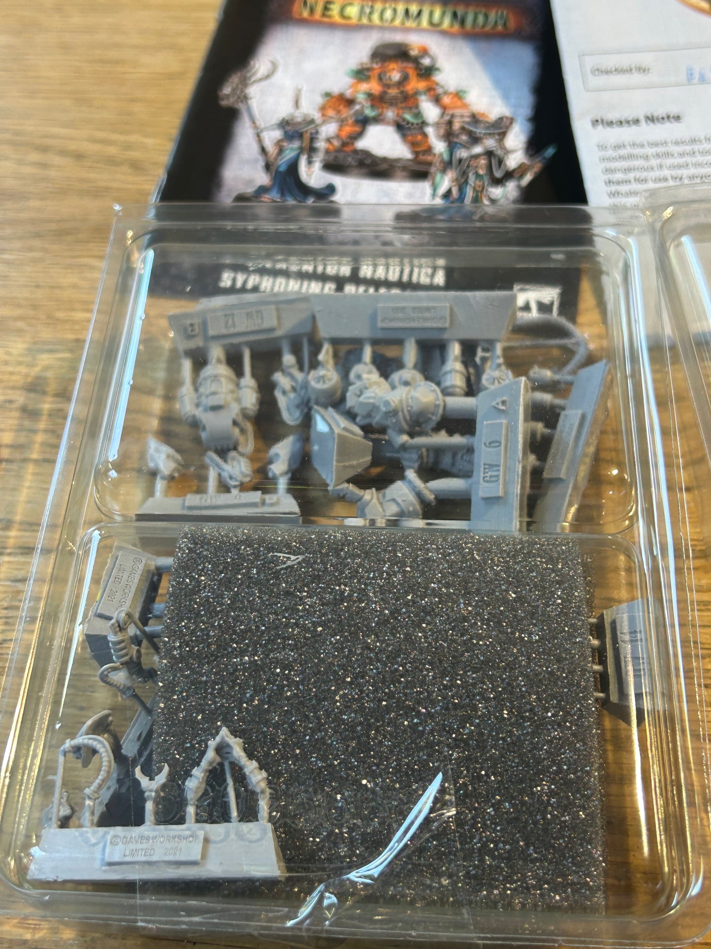 Mercator Nautica Syphoning Delegation  necromunda forge world boxed and new on Sprue