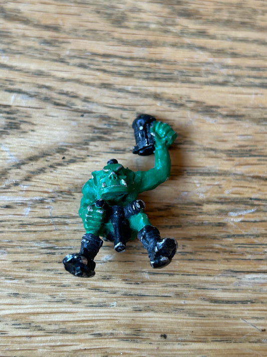 ORK BATTLE BUGGY DRIVER Metal Rogue Trader Space Orks Army 40K 1980s