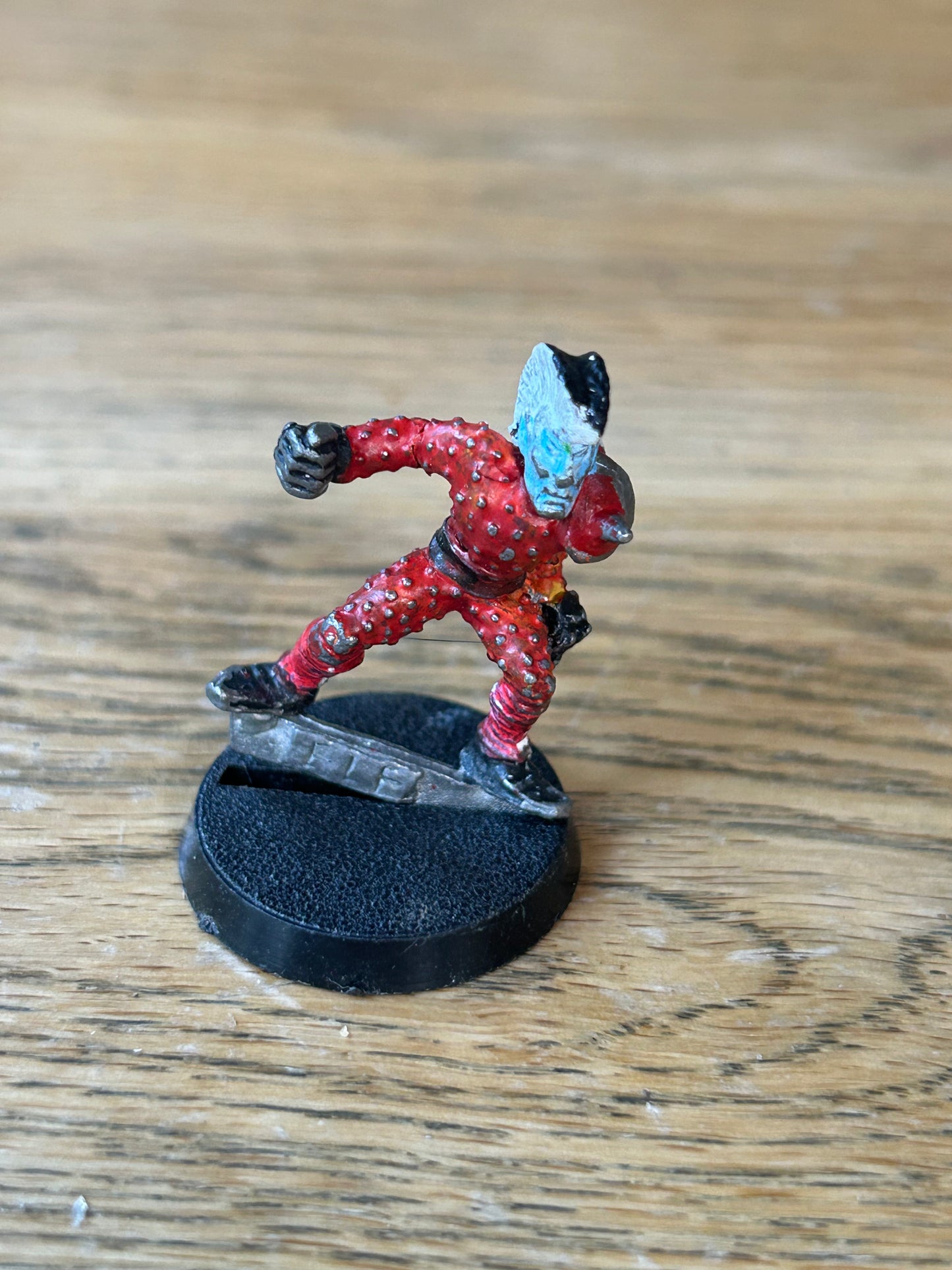 Blood Bowl - Elves - 1st Edition BB3 Elf Blitzer Metal