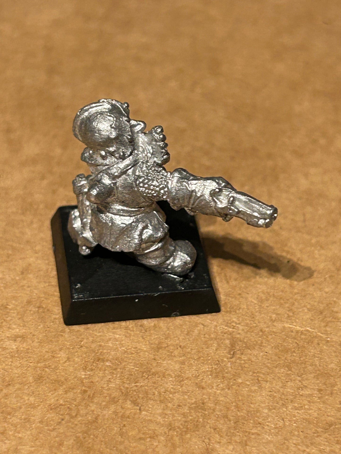 Vintage Warhammer D4 Dwarf Adventurer 'Ogg' Dwarfs Metal