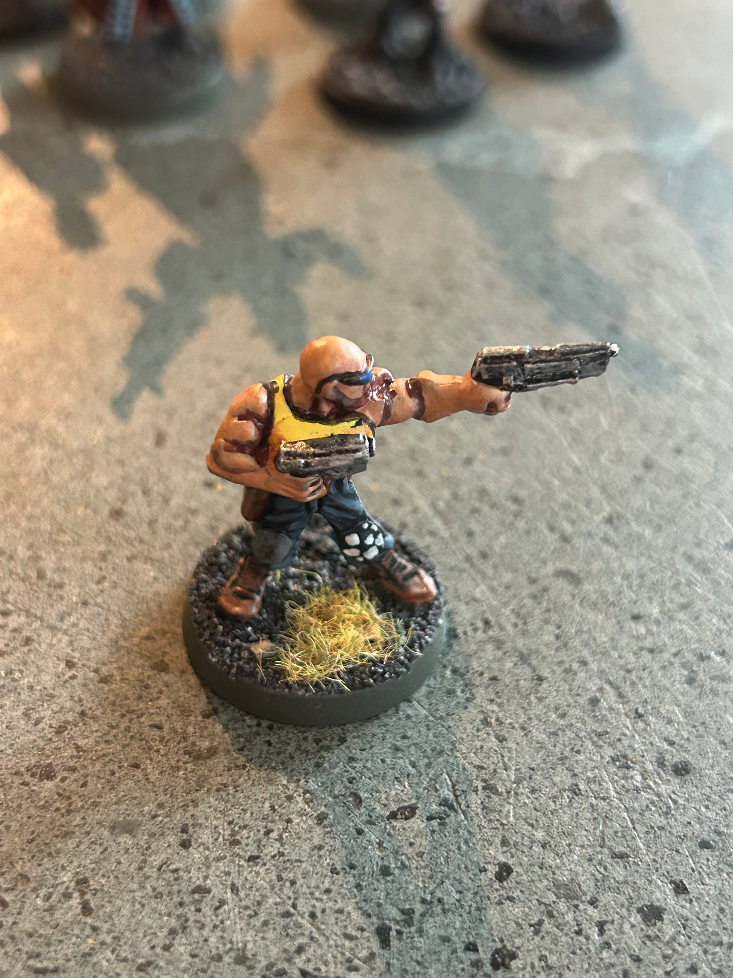 Chequer Gang Duelist Ganger with Duel Pistols - Miniature