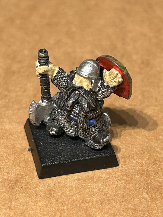 Warhammer fantasy imperial or Norse dwarf with ace and shield