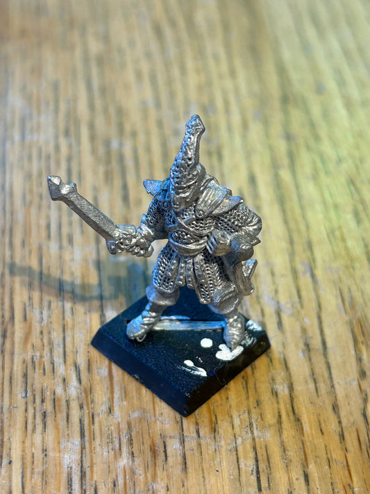 Citadel Warhammer 80s Reg Renown RR4 Mengil Manhide Dark Elf Trooper