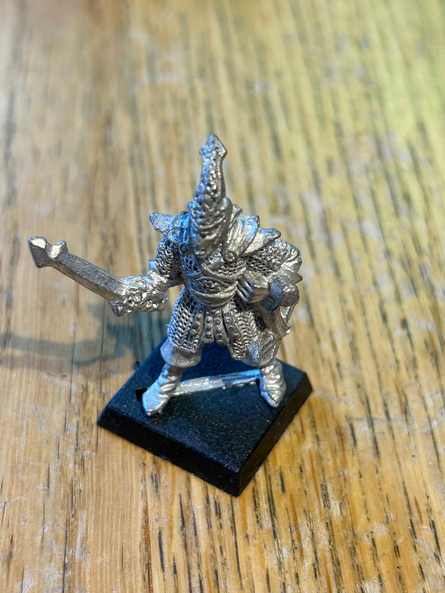 Citadel Warhammer 80s Reg Renown RR4 Mengil Manhide Dark Elf Trooper