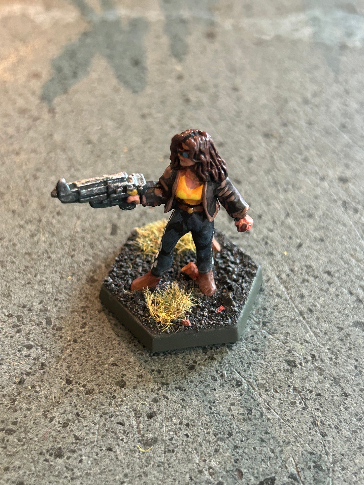 FUTURE SKIRMISH
Chequer Gang Ganger with Machine Pistol
