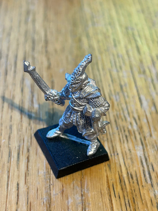 Citadel Warhammer 80s Reg Renown RR4 Mengil Manhide Dark Elf Trooper