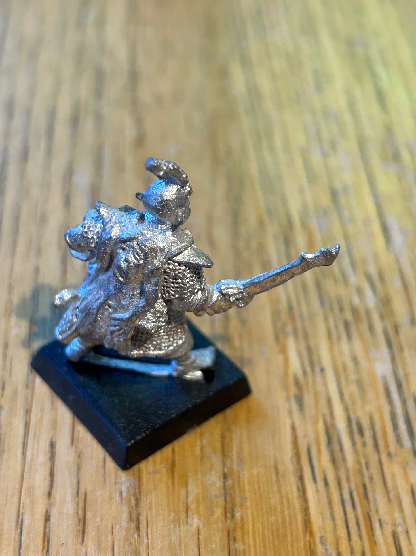 Citadel Warhammer 80s Reg Renown RR4 Mengil Manhide Dark Elf Trooper