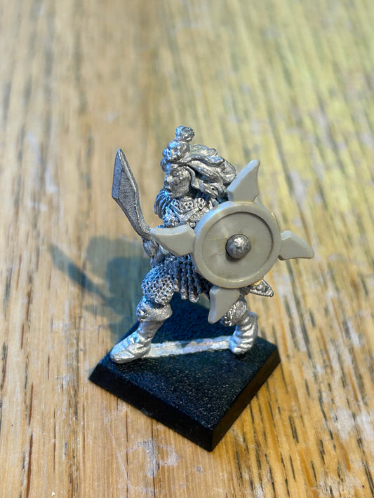 Citadel Warhammer Reg Renown RR4 Mengil Manhide Dark Elf Witch Elf