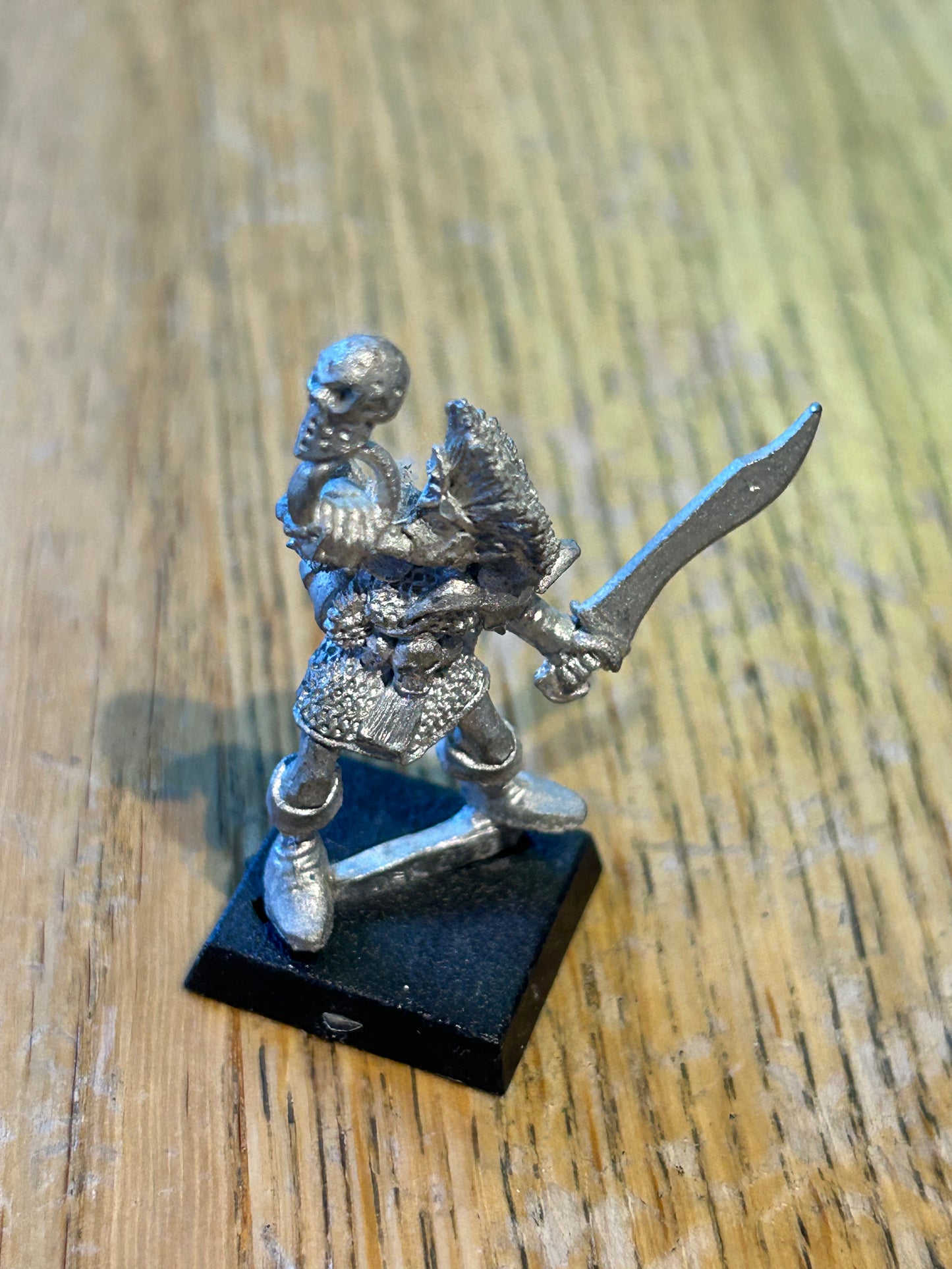 Marauder miniatures mb3 dark elf musician warhammer fantasy sword and crossbow