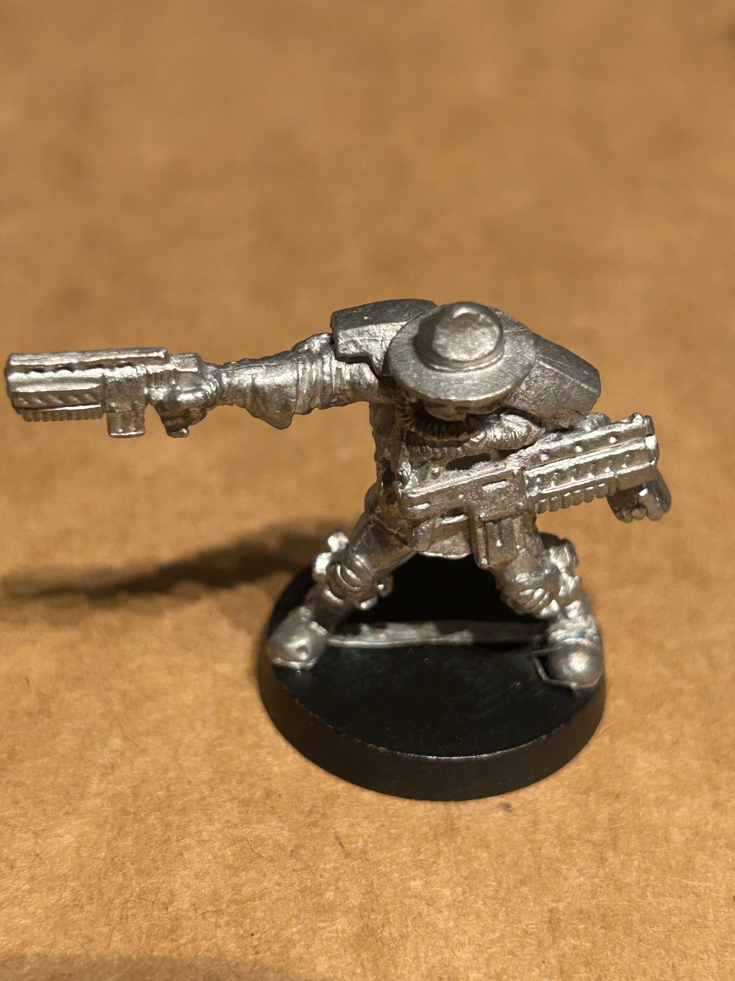 Capitol light infantry sergeant
 WARZONE MUTANT CHRONICLES TARGET WARHAMMER