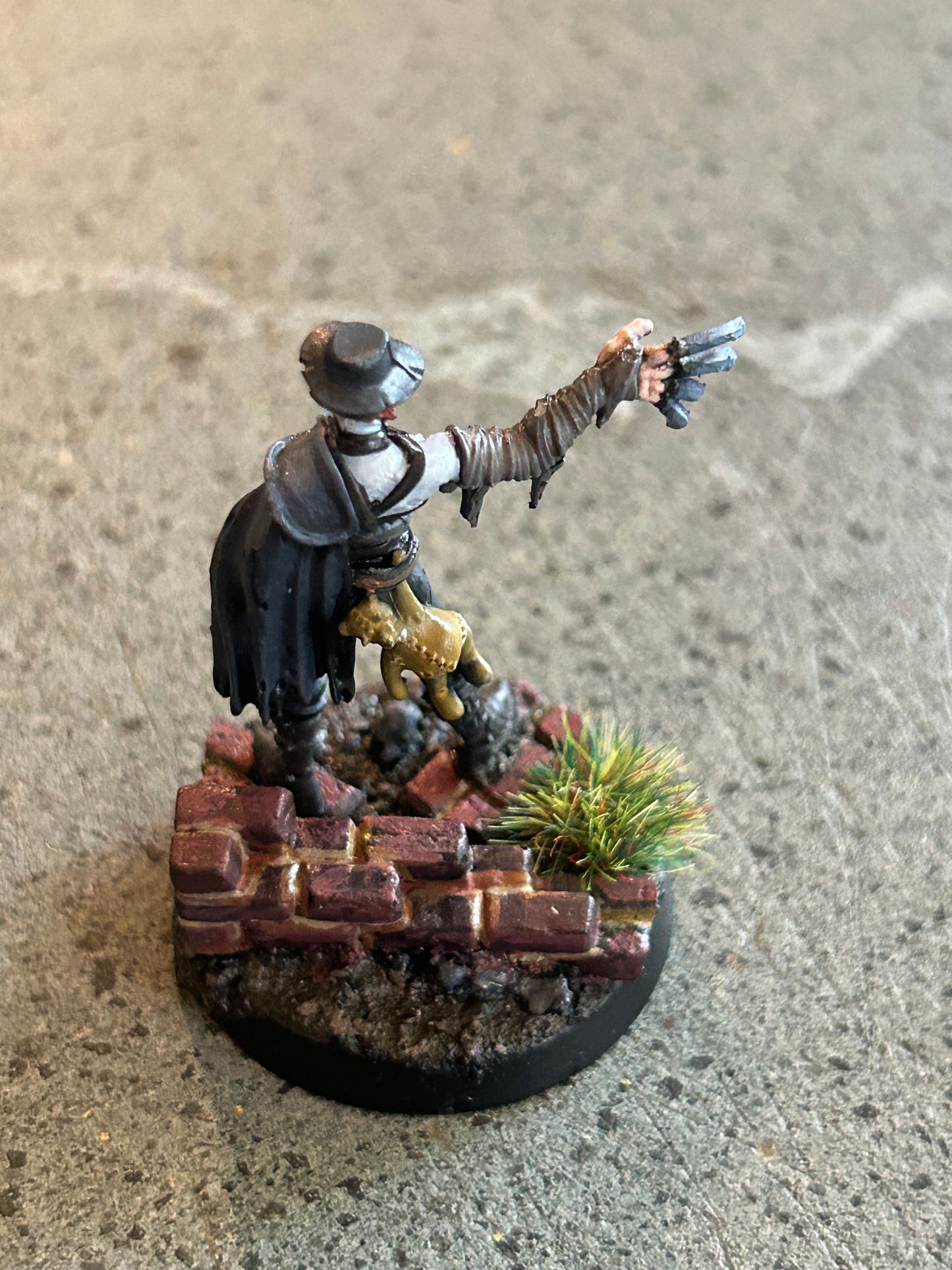 Male with claw, possibly western or horror related, well painted, plastic (I don’t know the company)