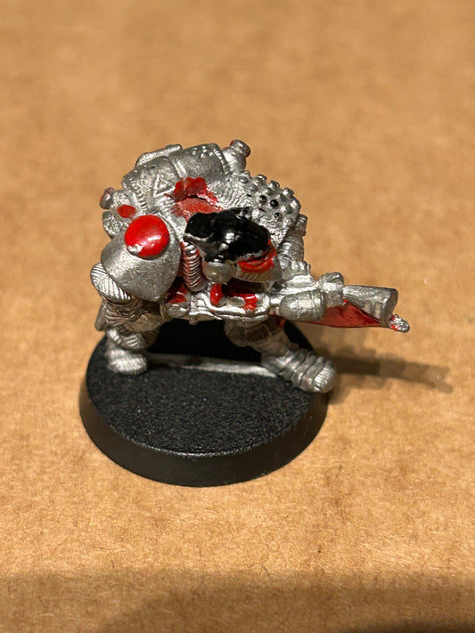 Warhammer 40k Rogue Trader Space Marines C100 Marine advancing Metal