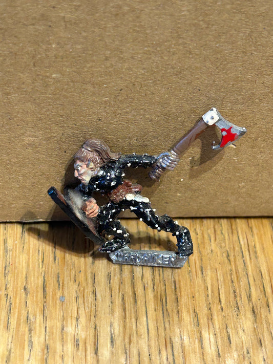 Warhammer Fantasy old world wood elf  wardancer with axe
