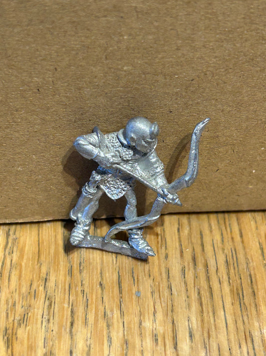 Citadel Warhammer classic 80s LOTR ME32 Noldor Deep Elf Archer Lord of the rings or high elves