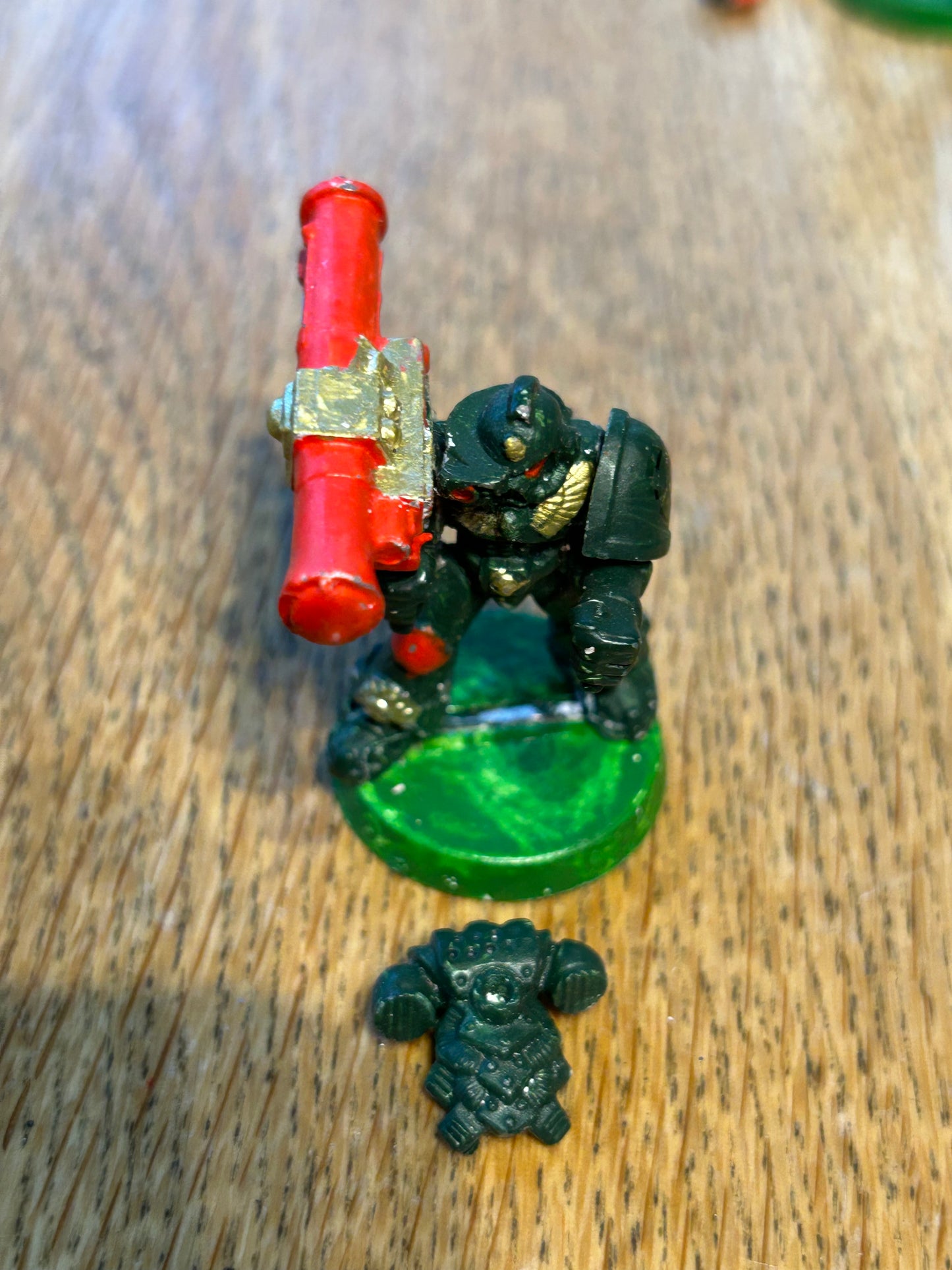 Warhammer 40k space marine tactical marine heavy with missile launcher metal