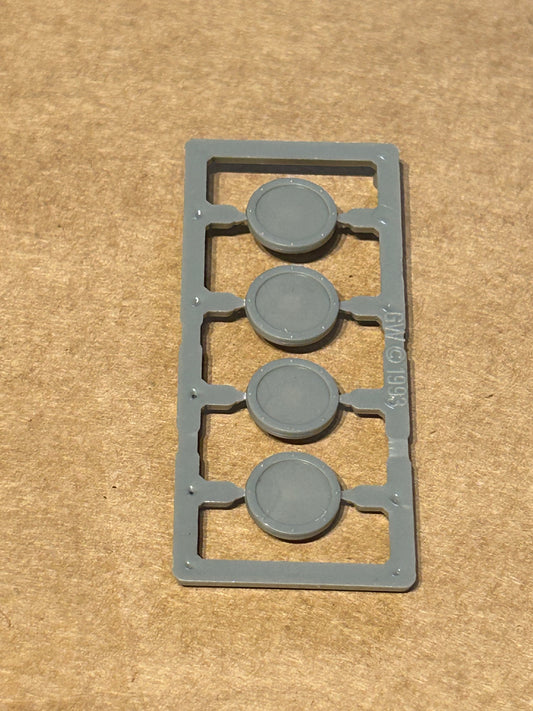 Warhammer Shield x4 Round Shields BNOS Sprue Games Workshop 1993 (4 available)