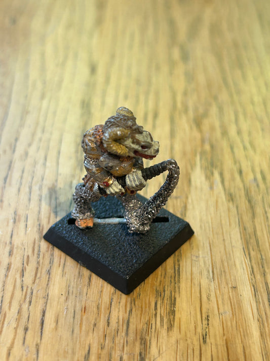 Beastman of Khorne Khorngor with flail 0220 Metal Citadel Realms of Chaos warhammer fantasy