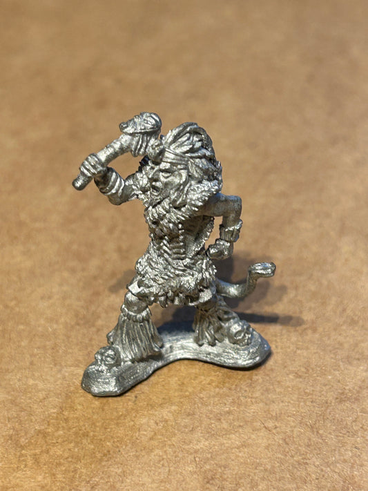 Ral Partha 01-338 evil shaman or priest Metal Miniature Fantasy