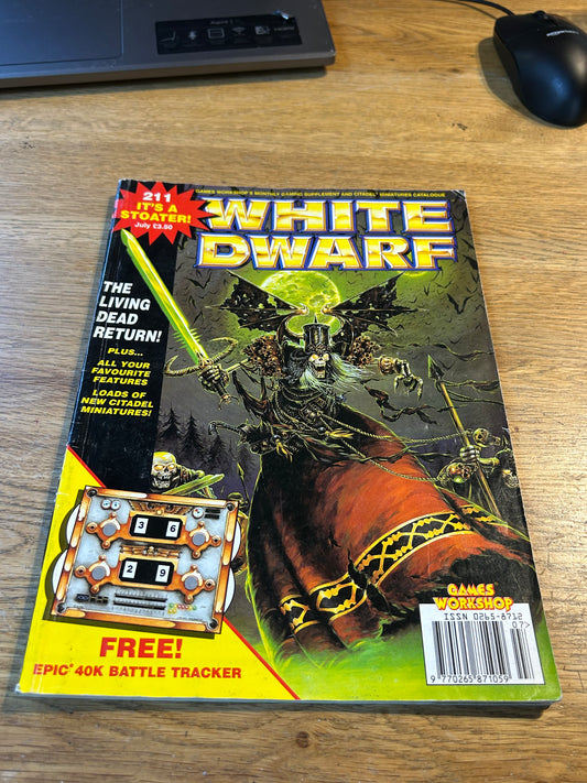 White dwarf issue 211 (only part of card insert and moderate wear)