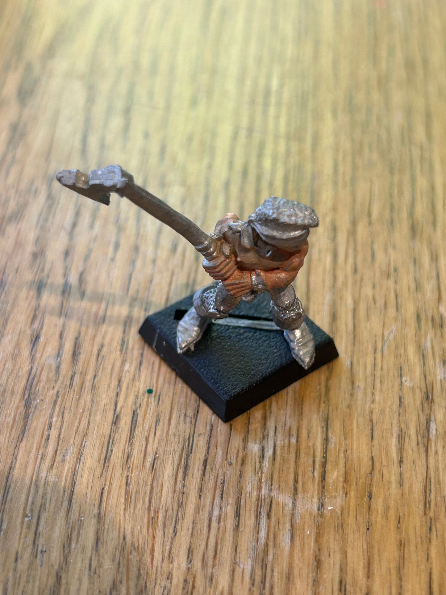 Warhammer Fantasy old world wood elf  wardancer with double handed axe