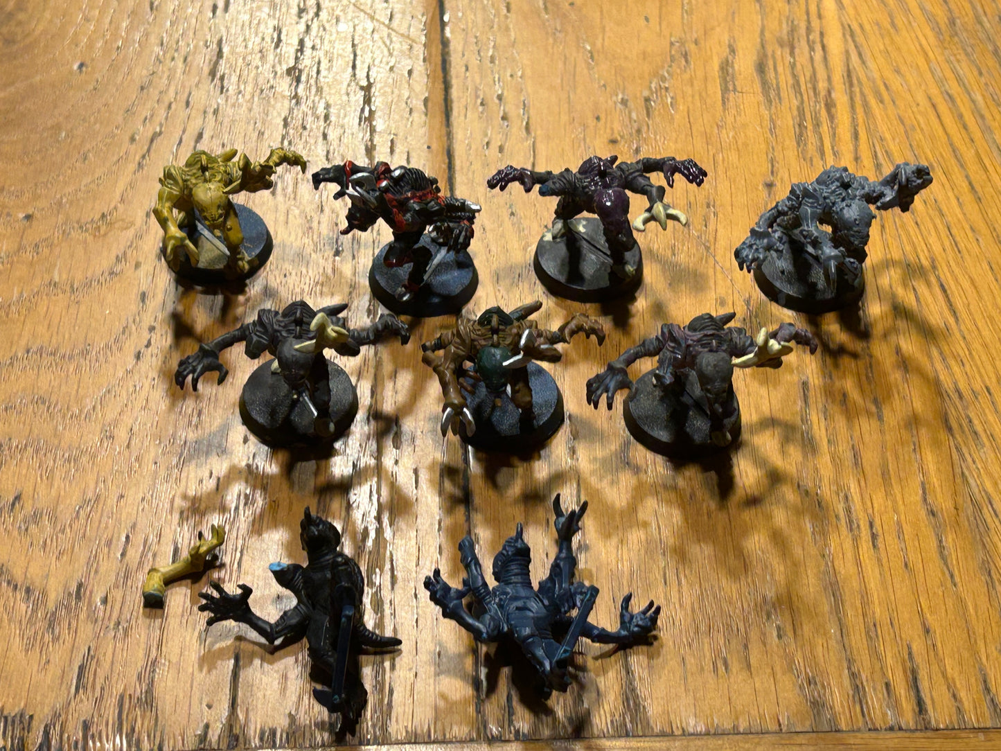 Warhammer 40k damaged/broken Genestealers x9