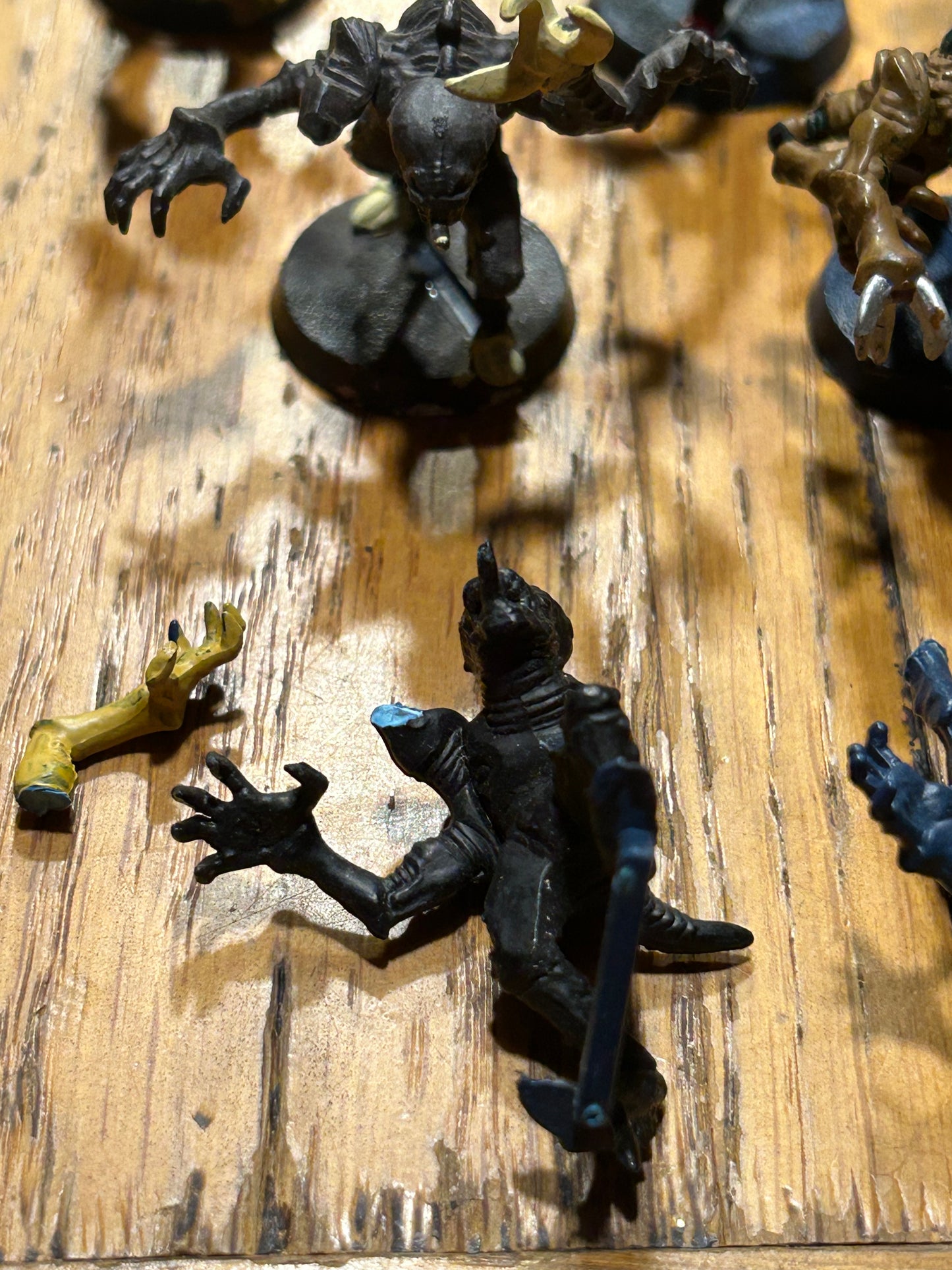 Warhammer 40k damaged/broken Genestealers x9