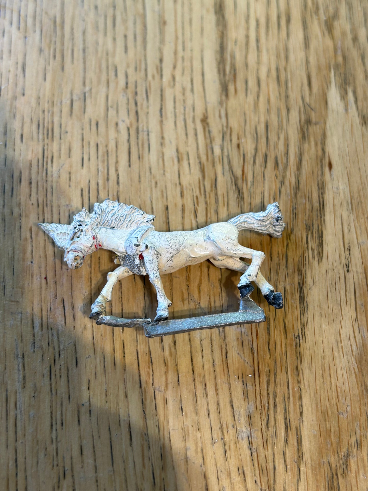 Silverleaf Elf Horse MD4 Elven Attack Chariot Warhammer Metal Old World