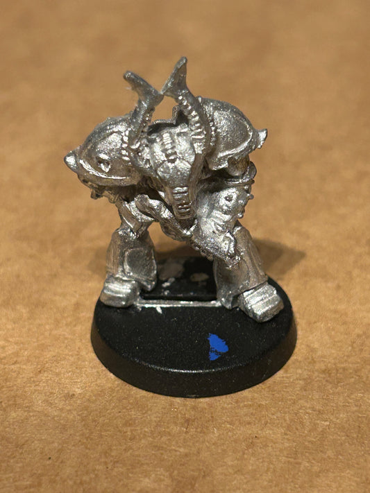 Rogue trader warhammer 40k chaos renegade with bolter (no backpack)