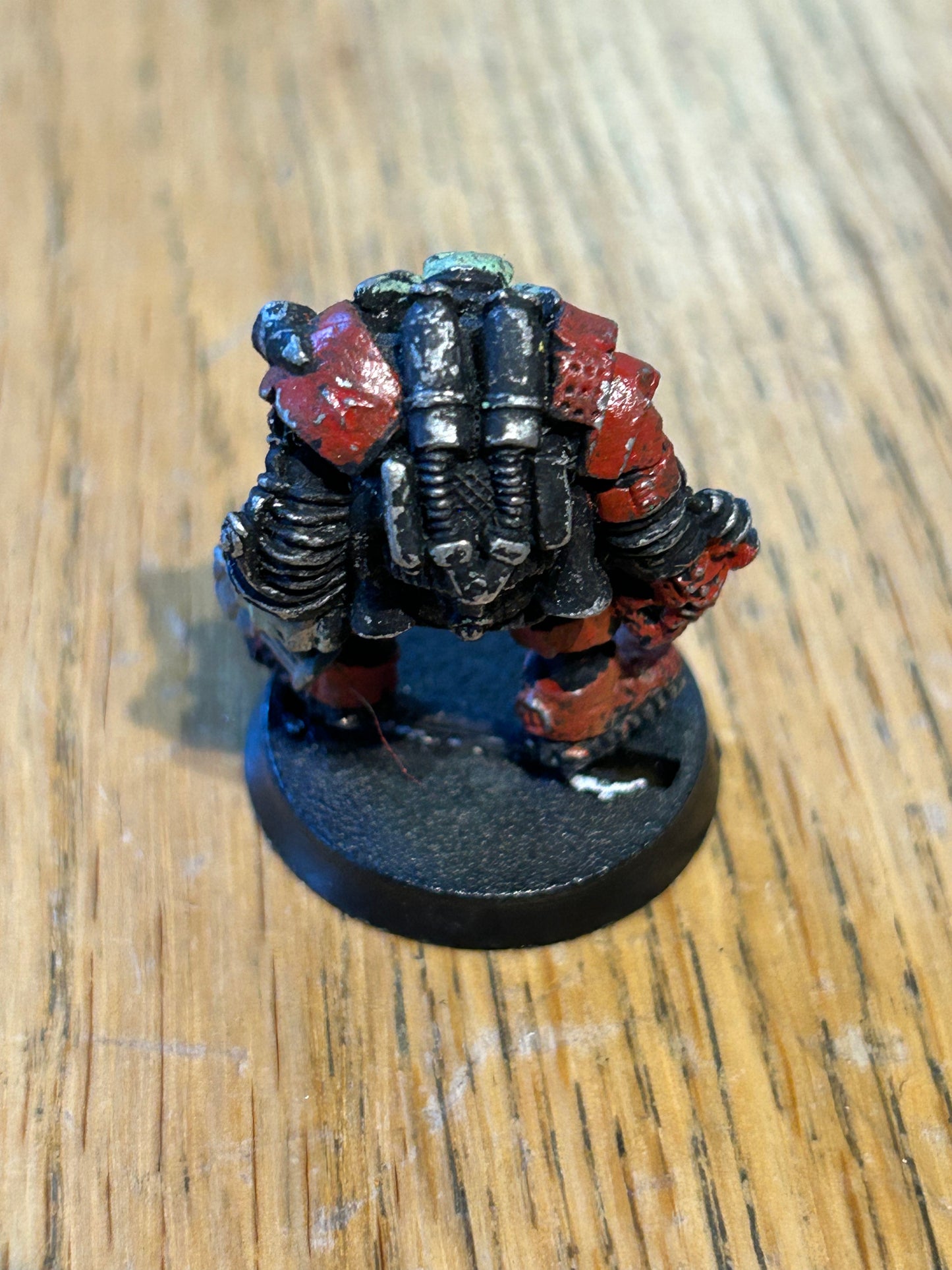 Warhammer 40k rogue trader ork commander with power arm and bolta RT202 (15)
Vashkor Drool