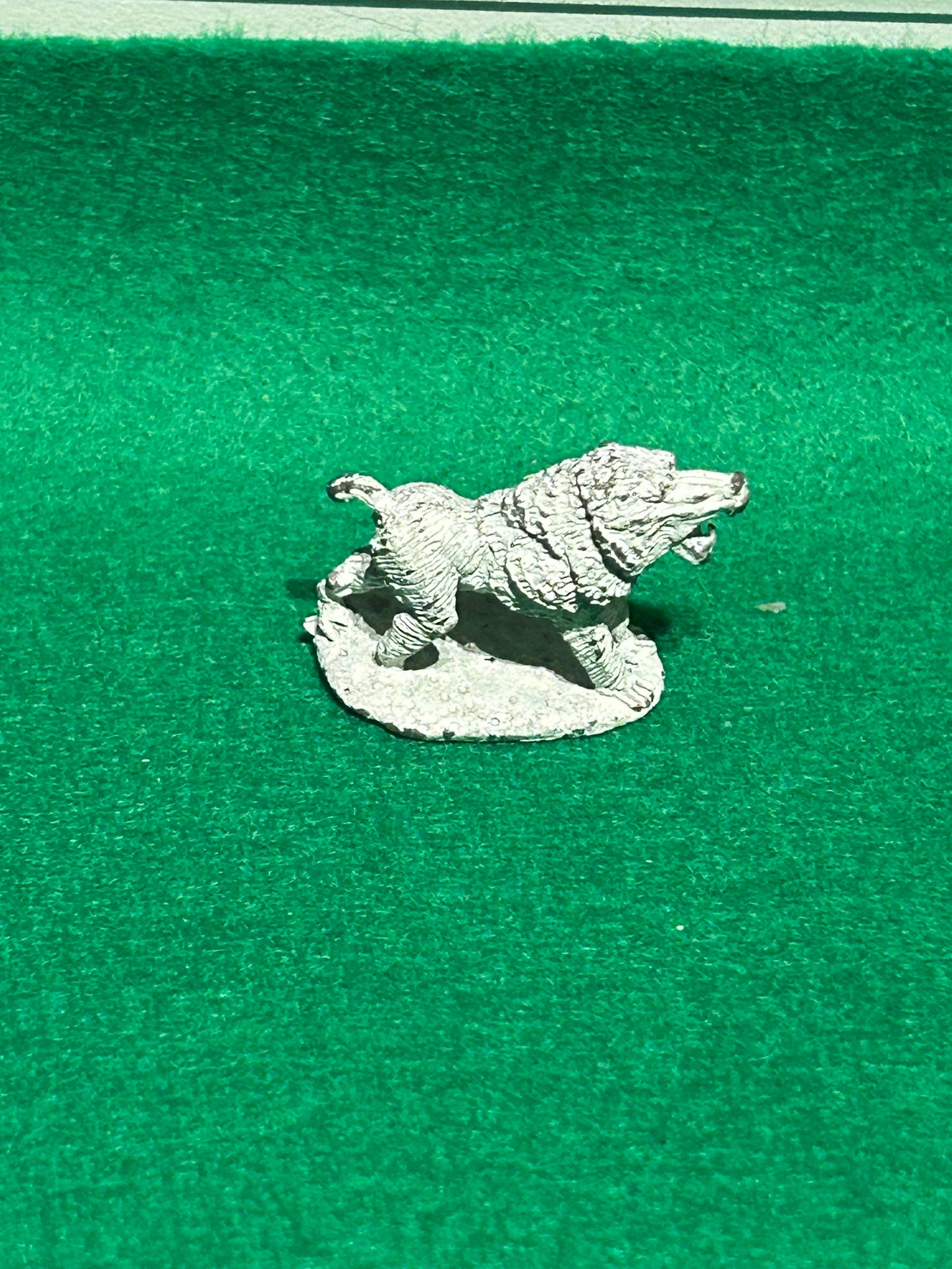 Citadel miniatures rune quest baboon (missing part of the tail)