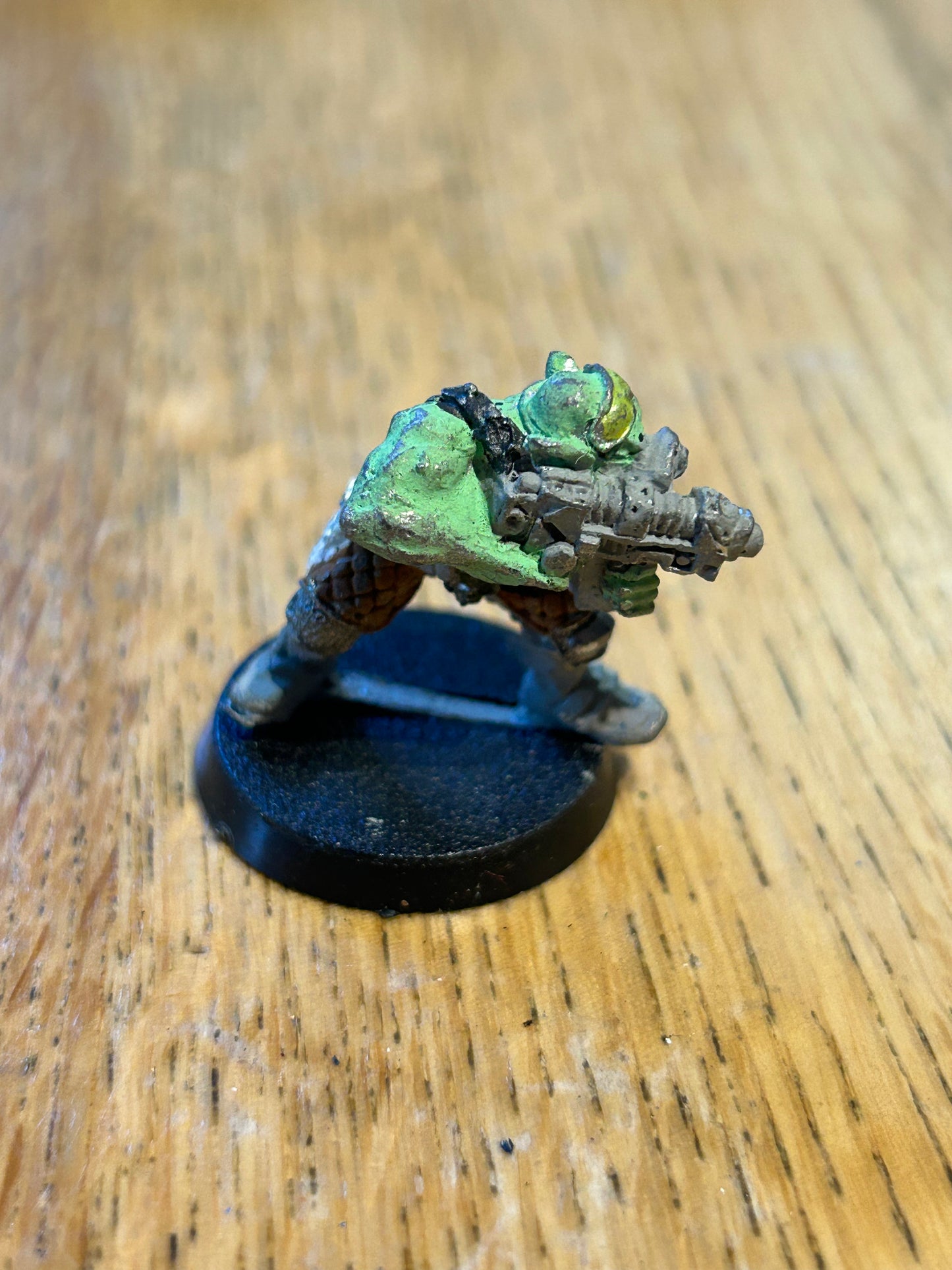 Citadel GW Rogue Trader Space Ork Boy with bolta 21 warhammer 40k (missing gun tip)