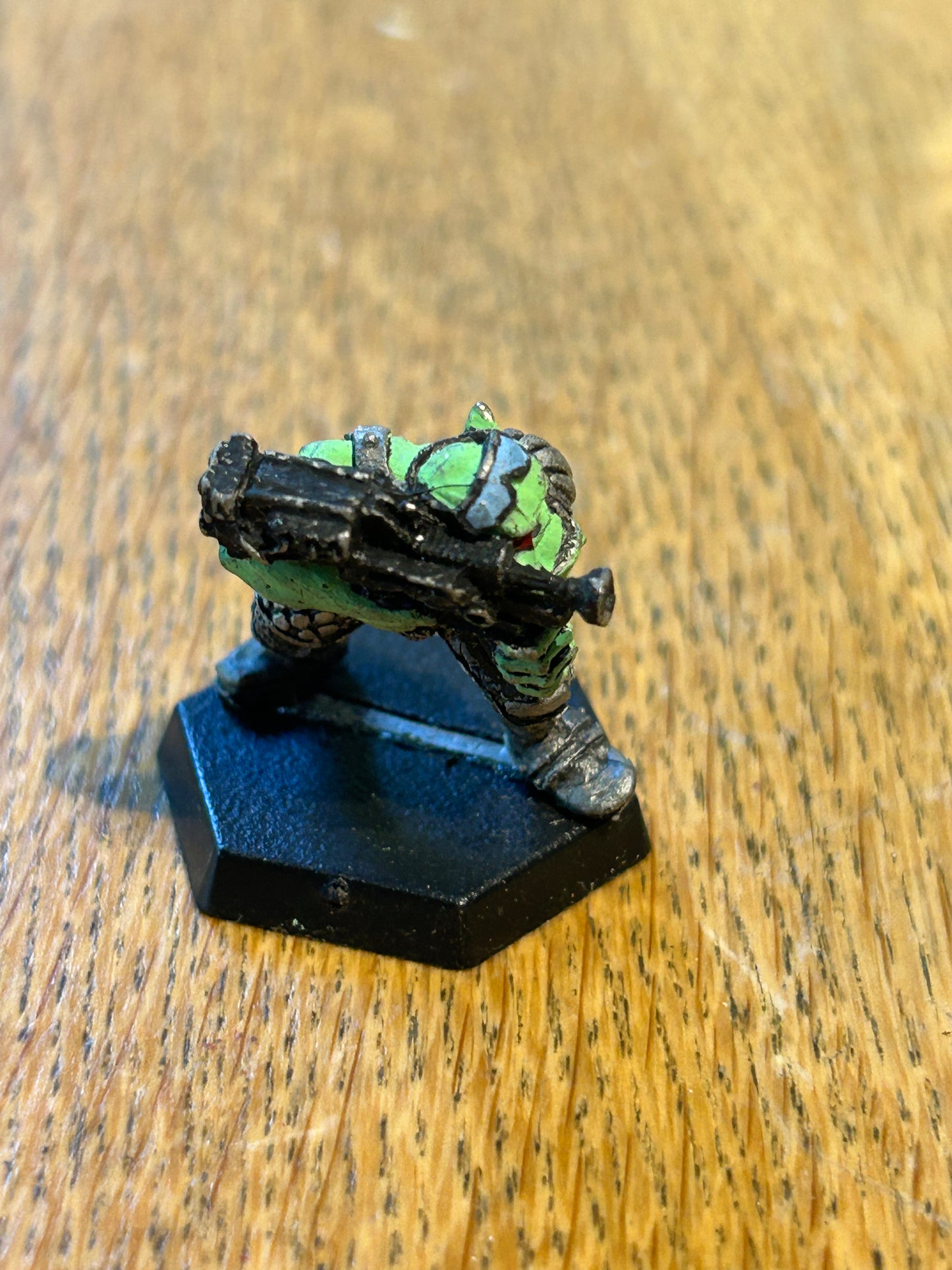 Warhammer 40k rogue trader space ork raider heavy
