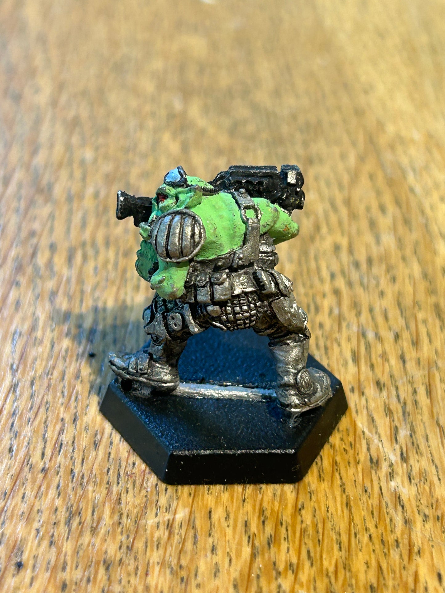 Warhammer 40k rogue trader space ork raider heavy