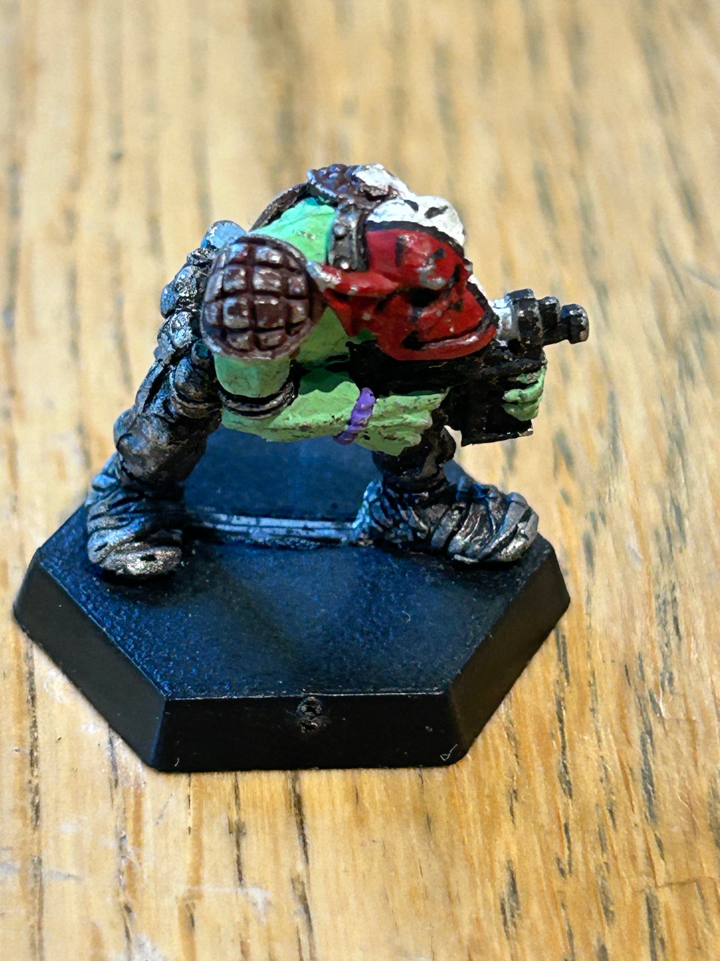 Warhammer 40k rogue trader space ork raider trooper