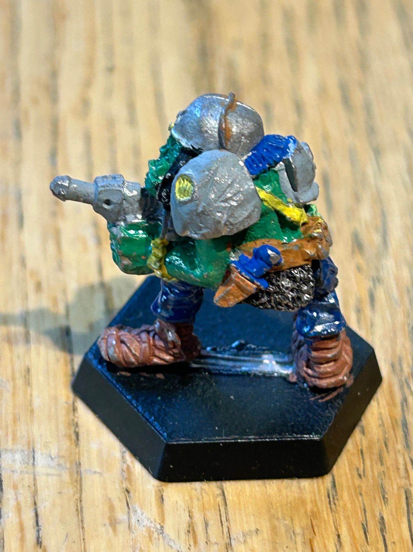 Warhammer 40k rogue trader space ork raider trooper