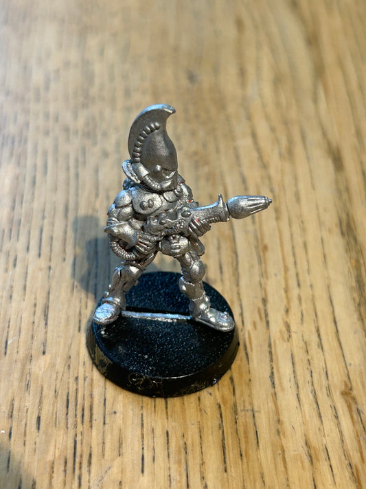 Rogue Trader Warhammer 40k Eldar fire dragon (has been stripped)