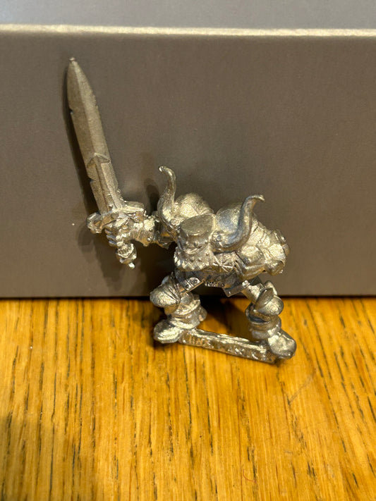 Citadel Warhammer 80s Marauder MM91 Chaos Warrior A