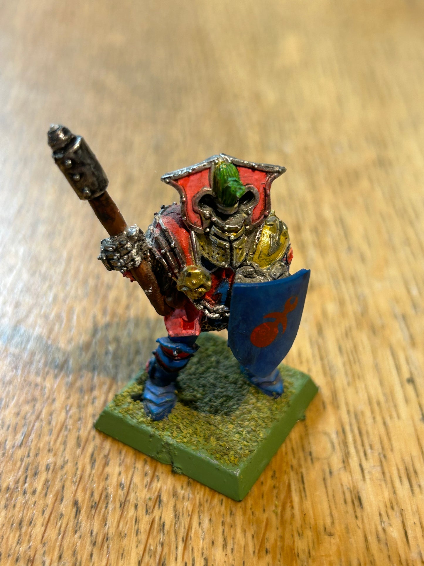 Warhammer fantasy 4th edition chaos warrior with axe turned into a mace