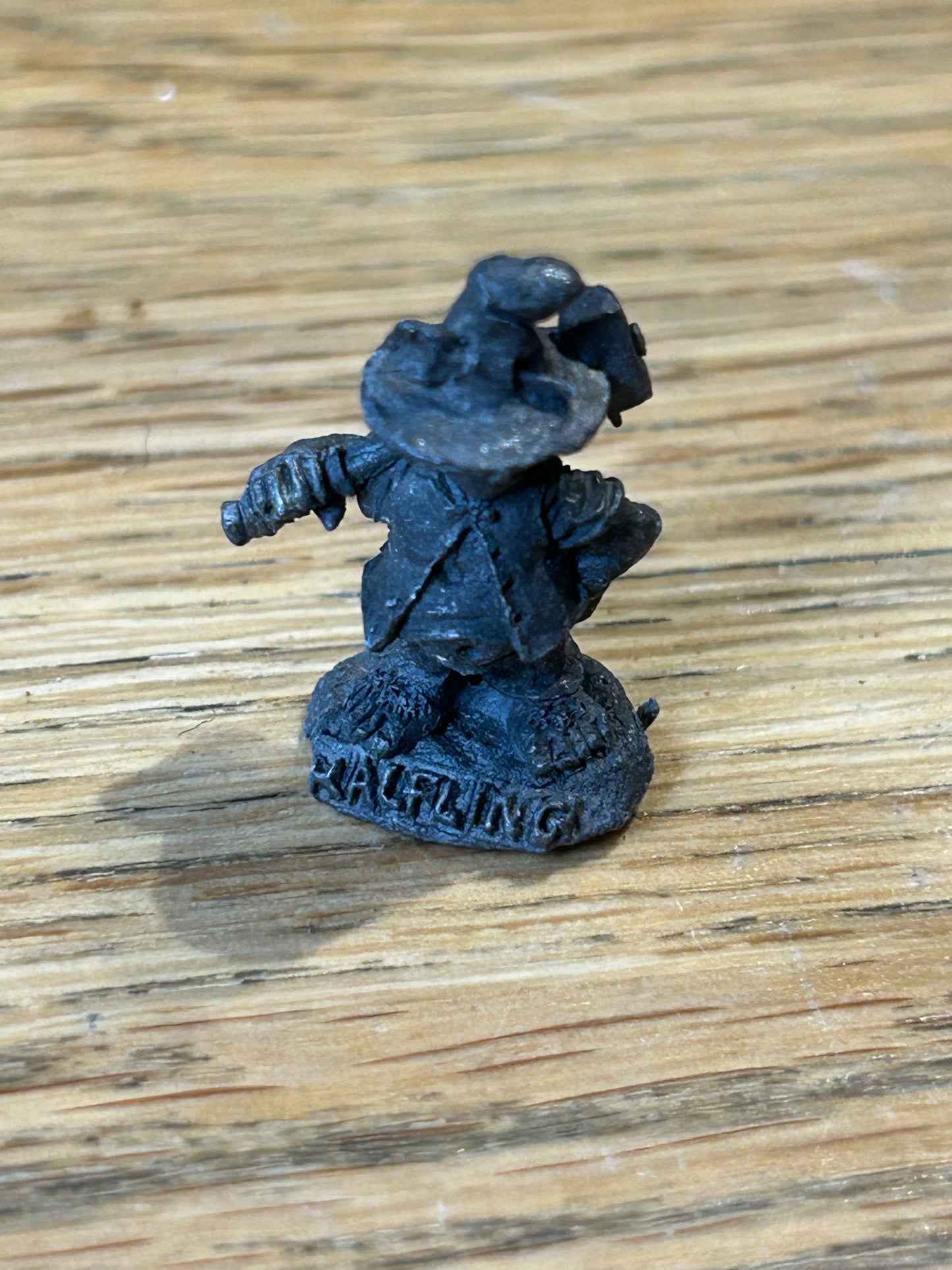 Citadel miniatures warhammer fantasy C11 halflings halfling with hammer