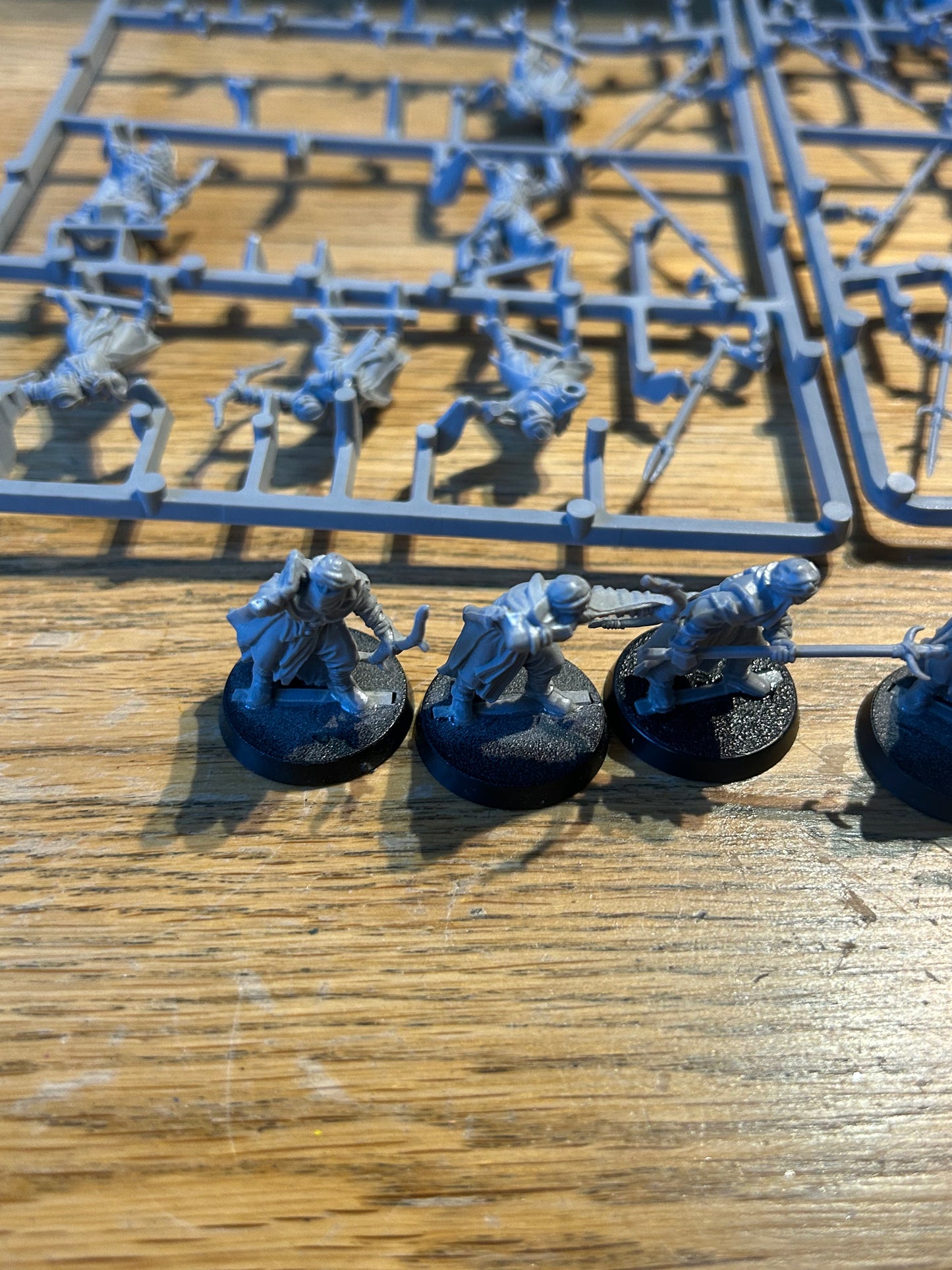 Haradrim Warriors box (18 on Sprue and five assembled so missing one) box has a little wear MESBG