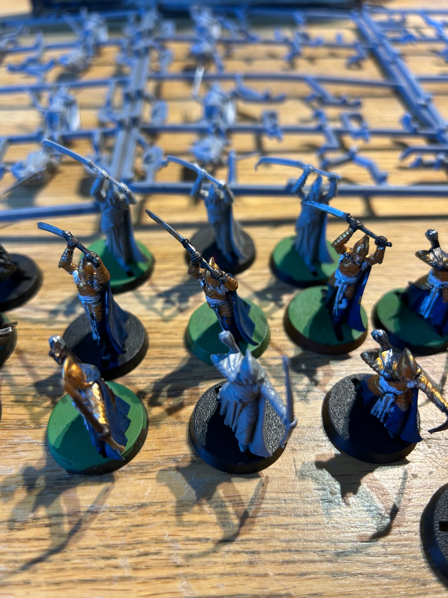 Warriors of the last alliance box set (mixture of two boxes, contains 9 men on Sprue and one that has been taken off the Sprue, three painted men, 6 elves with swords and 4 with bows)