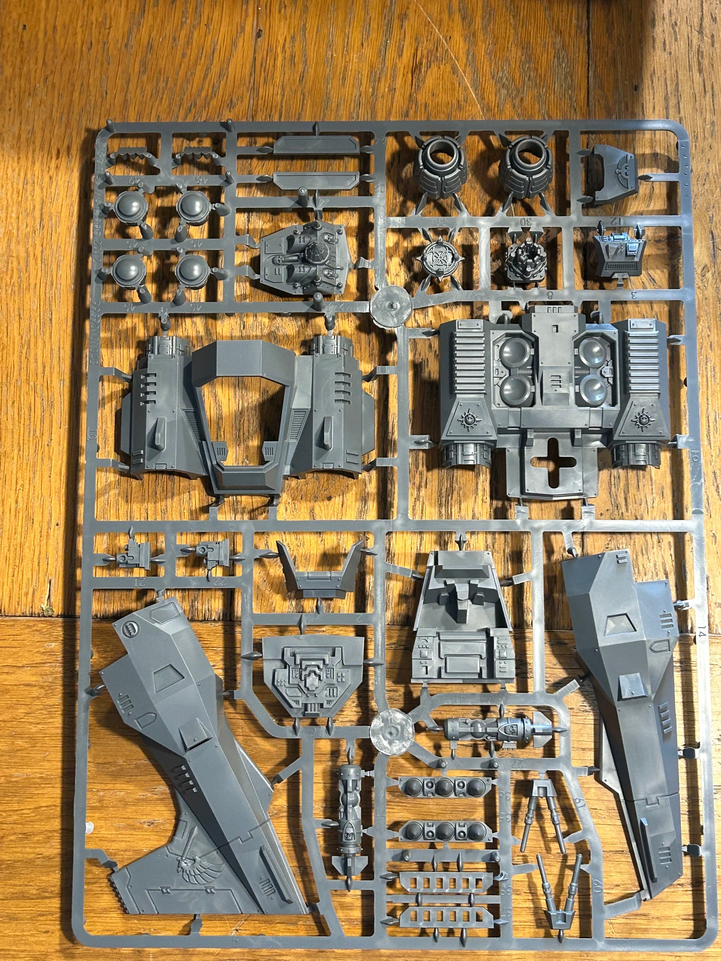 Warhammer 40,000 Dark Angels Ravenwing Dark Talon new on Sprue