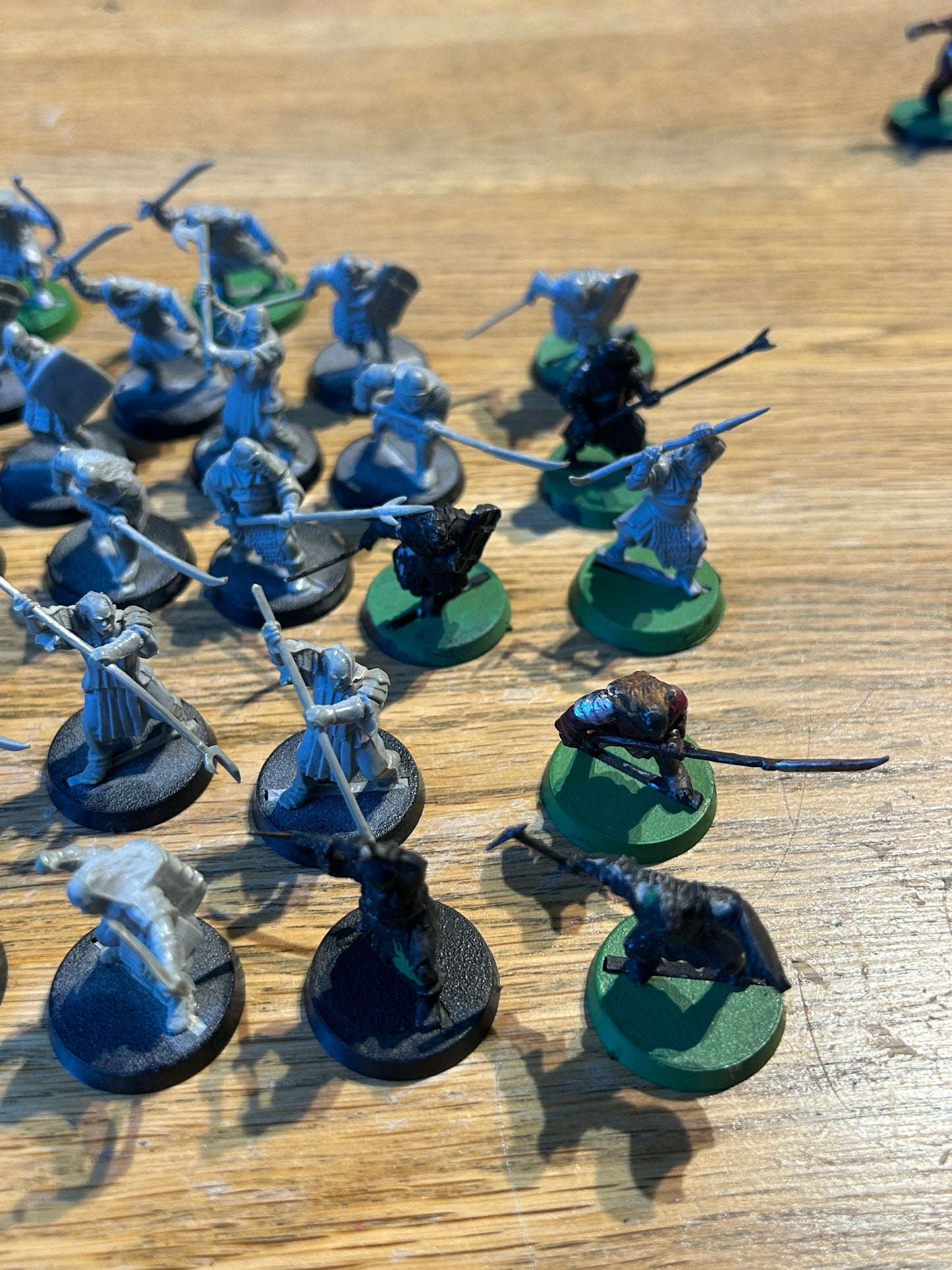 Mordor Orcs x36 (1 is missing spear base)
MESBG