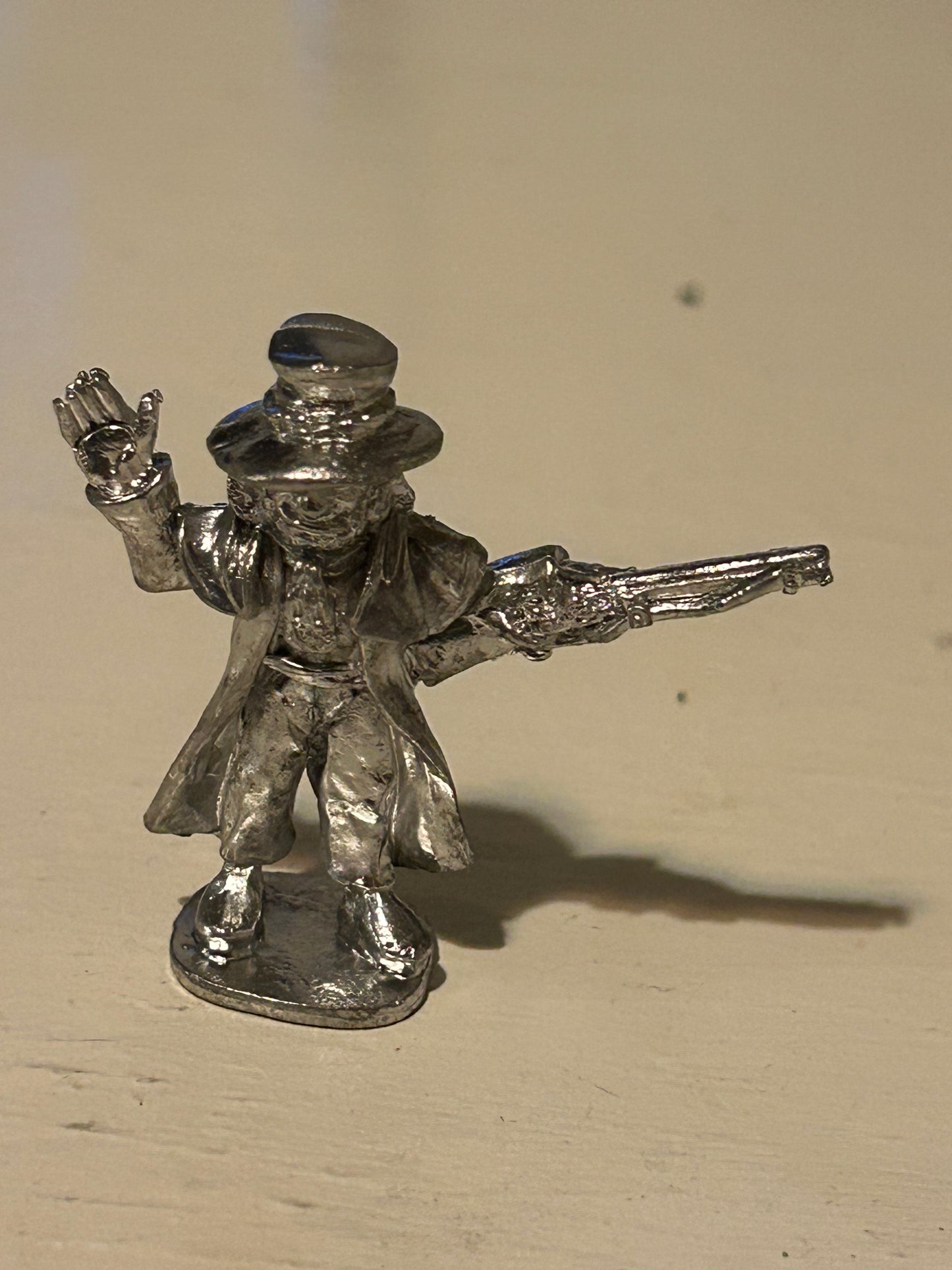 Alternative armies flintloque or slaughter loo 54026 Exploring Officer on foot