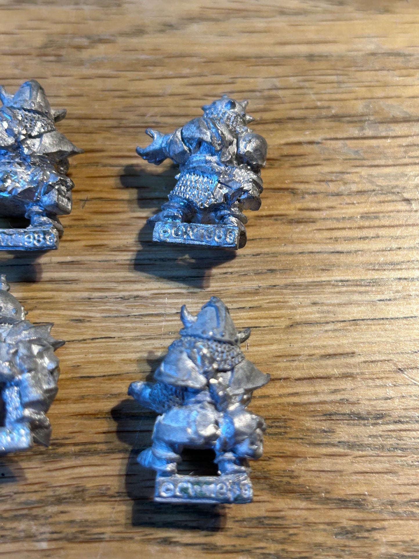 Damaged Warhammer fantasy Chaos Dwarf Xbow 'Crossbow troopers (no crossbows and they all have damage to their backs where the previous owner removed or partially removed their axes and straps)