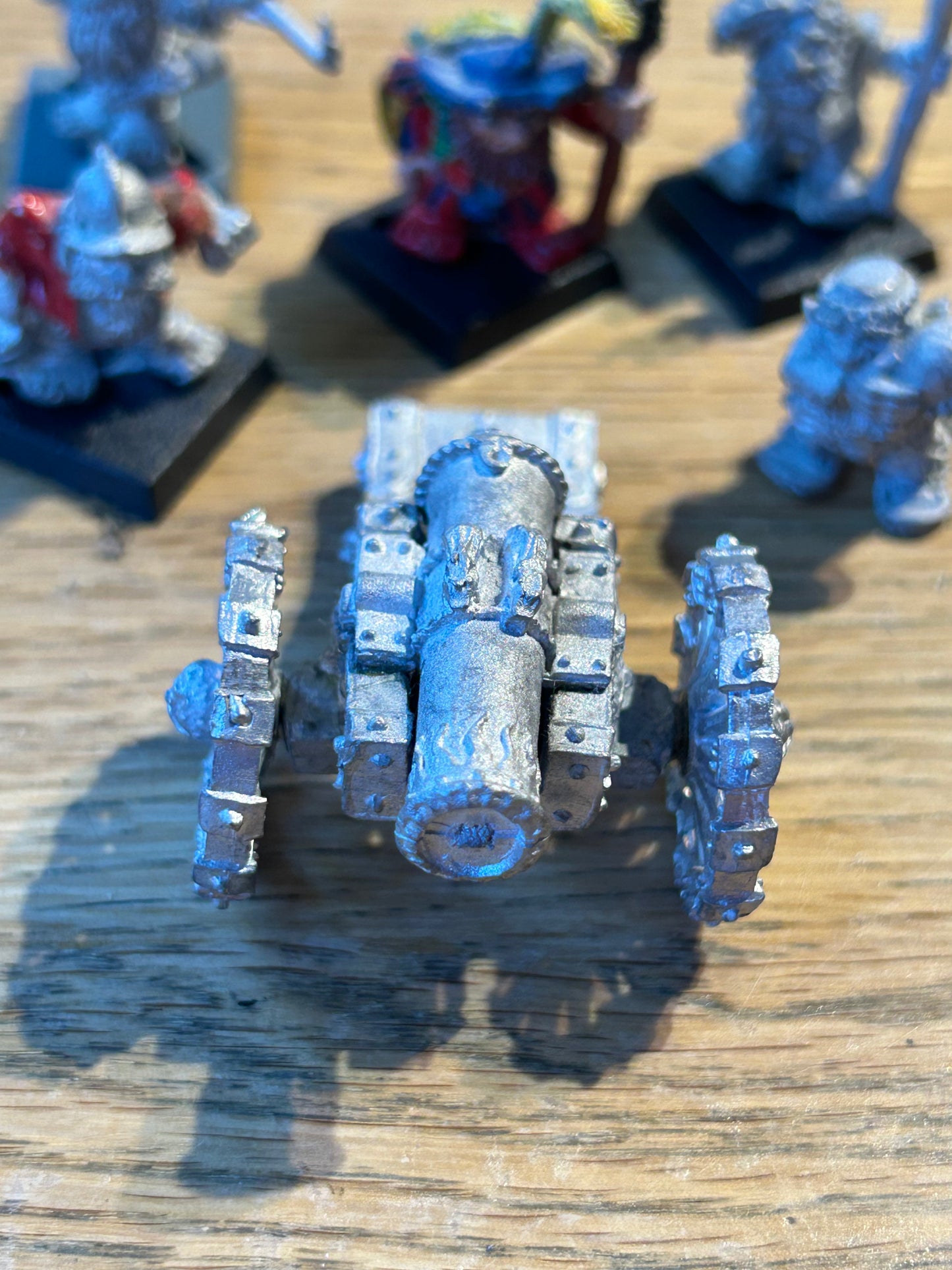 Warhammer fantasy marauder dwarf cannon / siege gun MM13 (missing the stool and one crewman has no tab) includes the original metal wheels