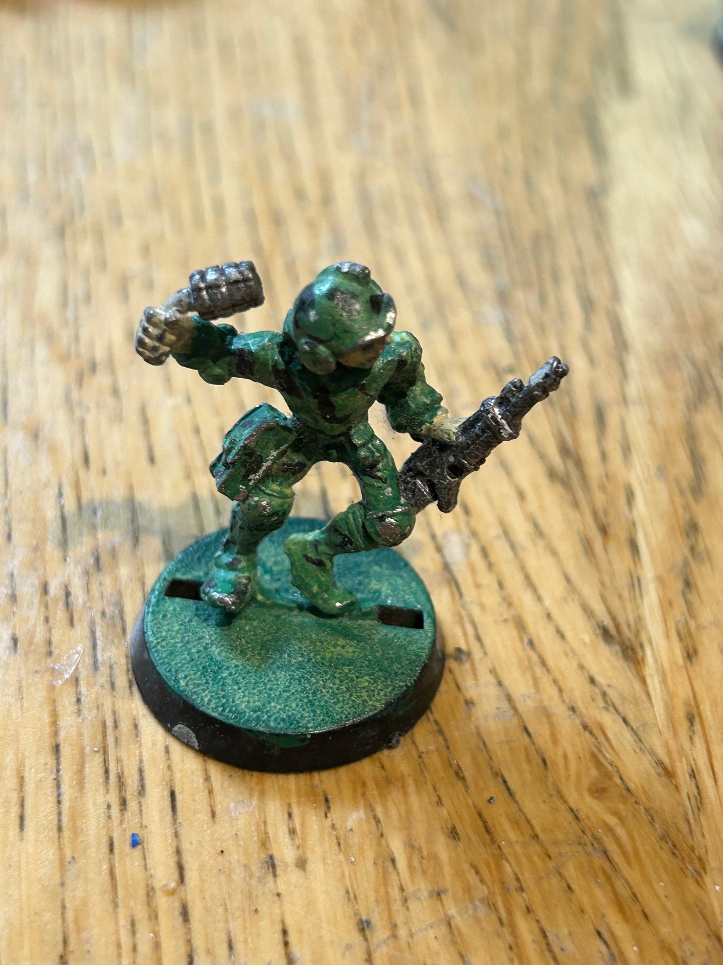 ASSAULT TROOPER MOSS LASGUN RT05 RT501 ROGUE TRADER ASTRA MILITARUM WARHAMMER